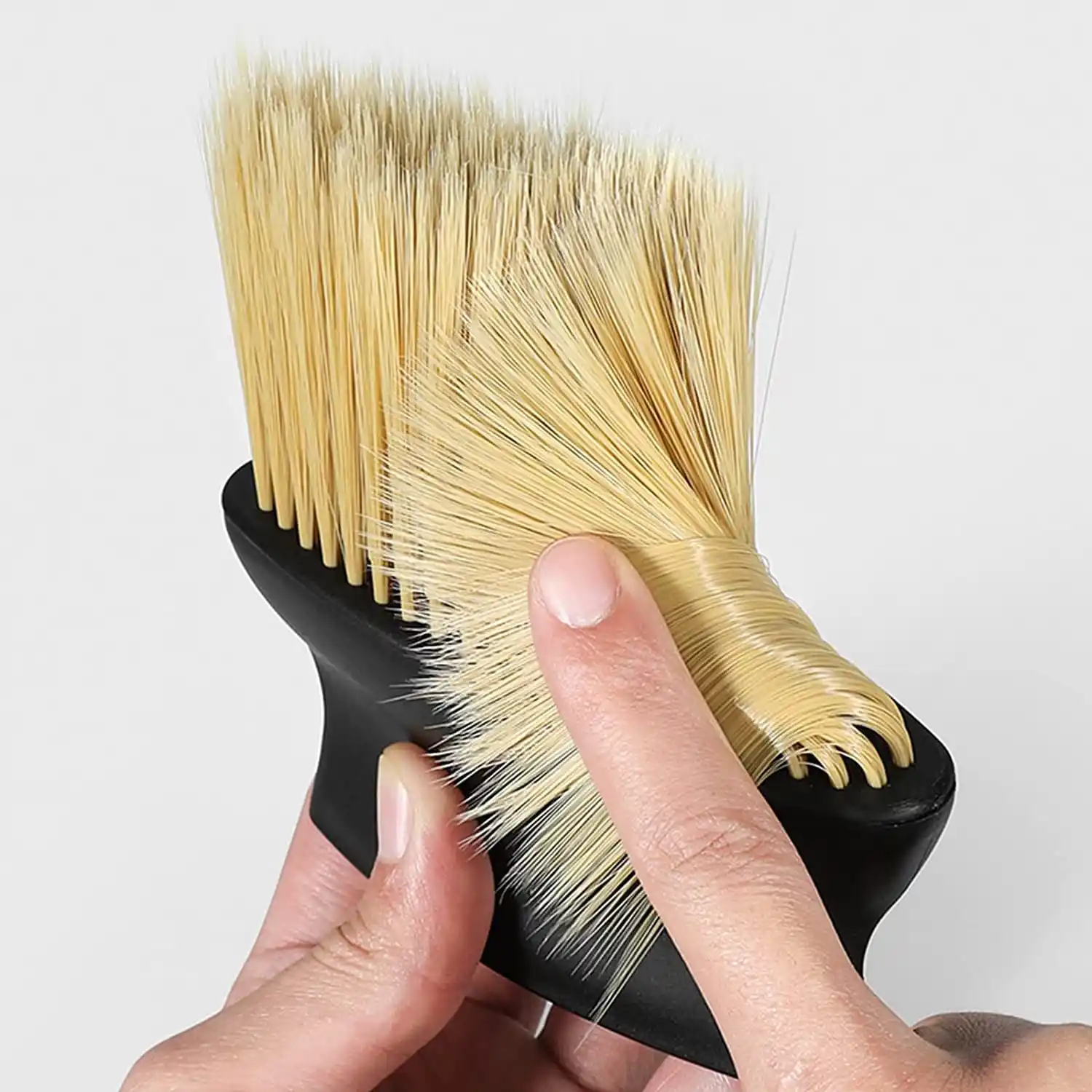CAR DASHBOARD CLEANING BRUSH - Image 8